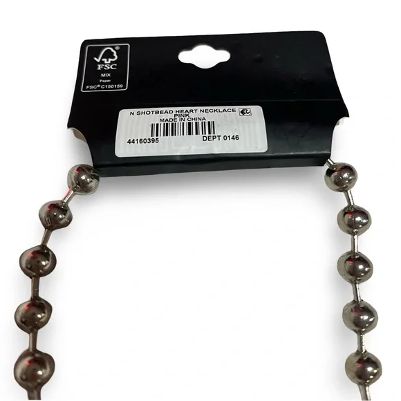 Torrid Shotbead Heart necklace - Picture 4 of 4